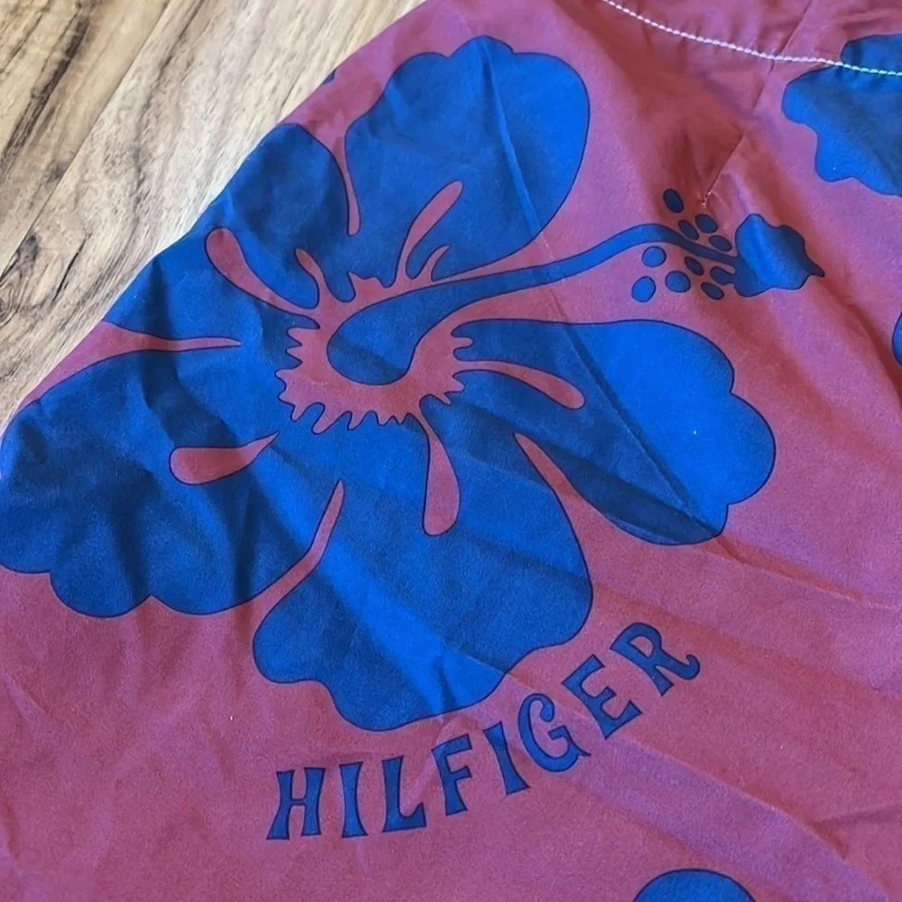 Tommy Hilfiger swim trunks, blue/red, Mens size medium